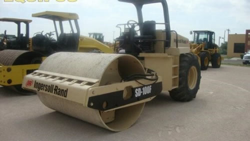 Renta de Compactador Vibratorio Ingersoll Rand SD-100F en Monterrey