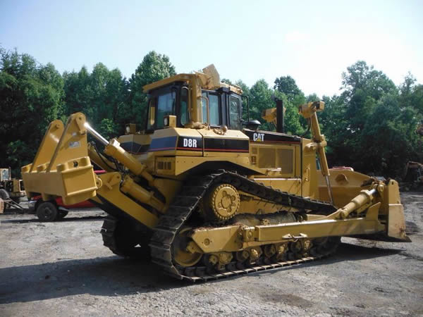 Renta de Tractor bulldozer CAT D8R